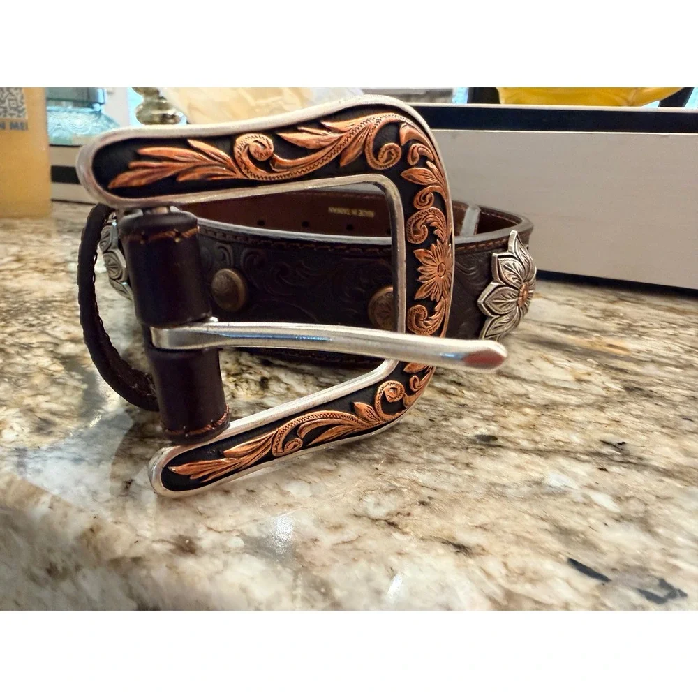 Ariat Womens Dark Brown Tooled Leather Western Belt Sunflower Conchos A1533902 S